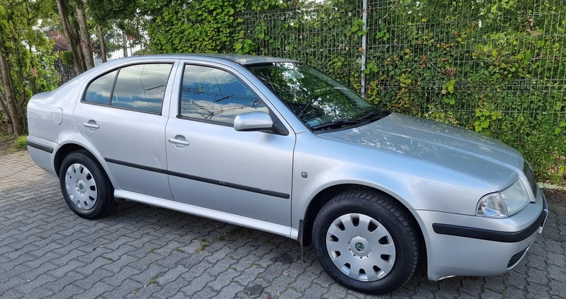 Skoda Octavia cena 12900 przebieg: 265000, rok produkcji 2008 z Warszawa małe 326